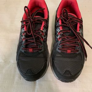 ASICS Women’s Gel-Venture 6 Running Shoes